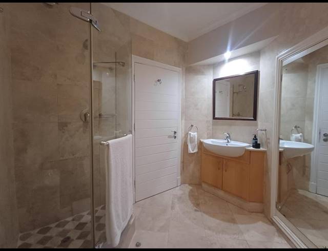2 BEDROOM PROPERTY TO RENT IN UMHLANGA ROCKS